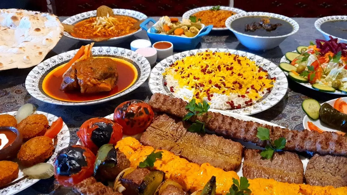 ویژگیهای  رستوران گیلانه در ساری مازندران